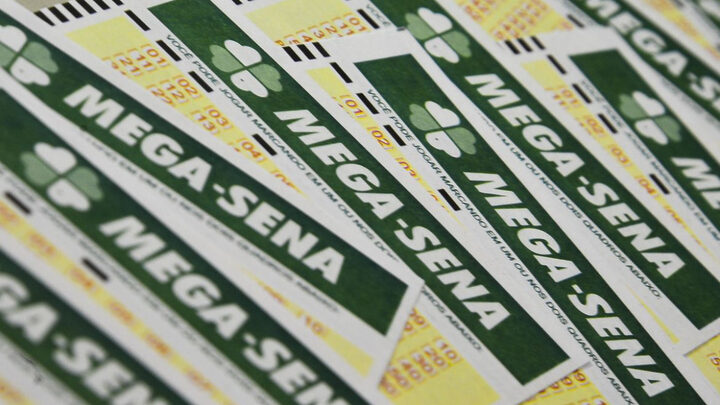 Mega-Sena pode pagar prêmio de R$ 47 milhões neste sábado; veja números do concurso 2729