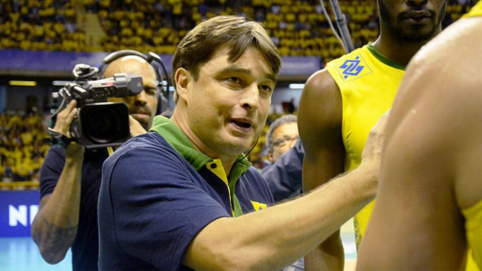 Novo técnico do Joinville Vôlei revela as primeiras contratações para a próxima temporada