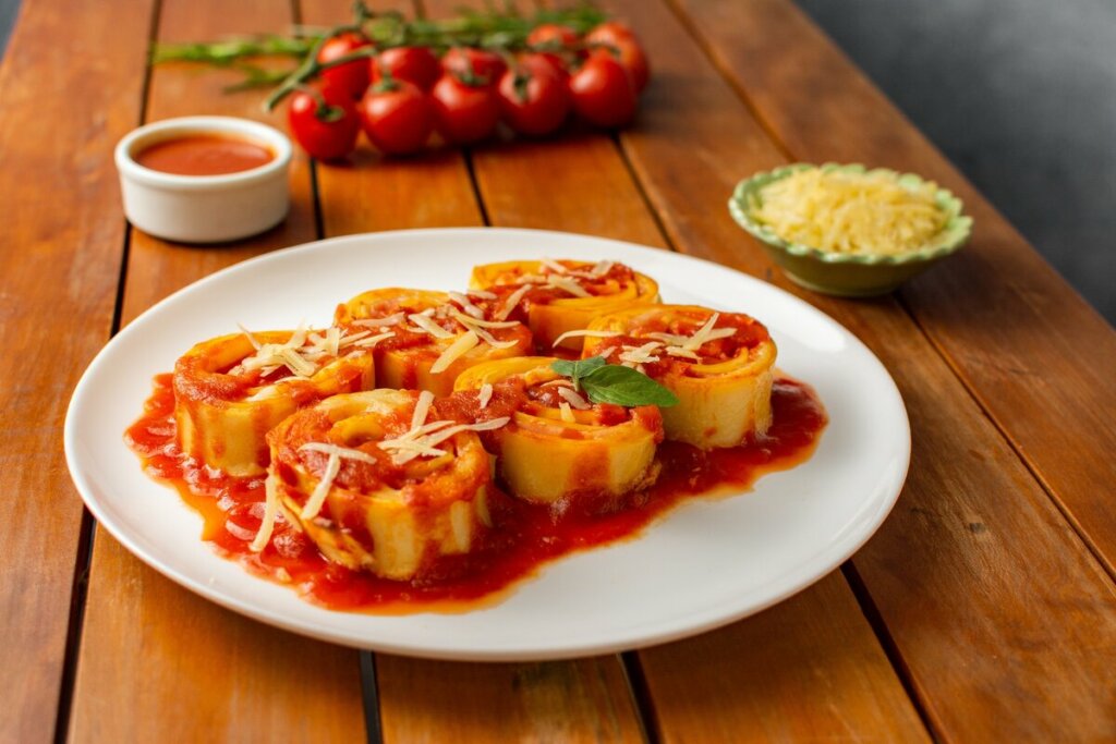 Rondelli com presunto e queijo (Imagem: Vivian Bera | Shutterstock)