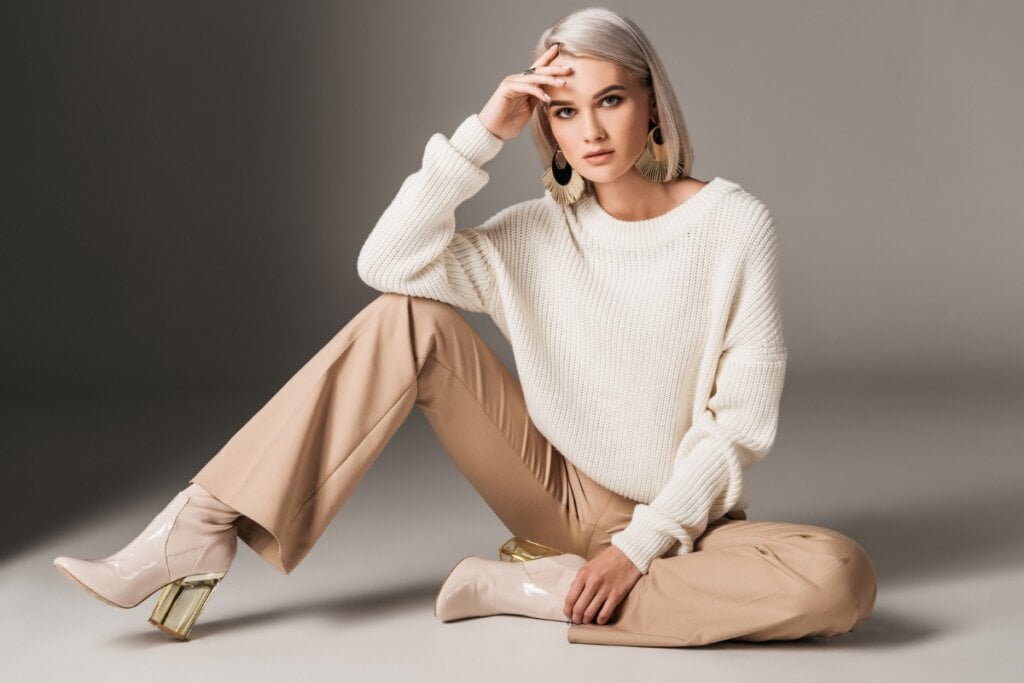 Tecidos de algodão são perfeitos para looks confortáveis e estilosos (Imagem: LightField Studios | Shutterstock)