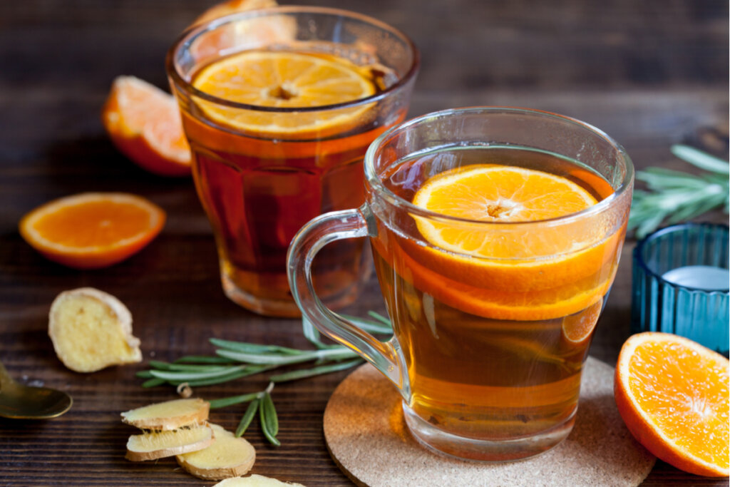Chá de laranja com gengibre (Imagem: Dmitrii Ivanov | Shutterstock)
