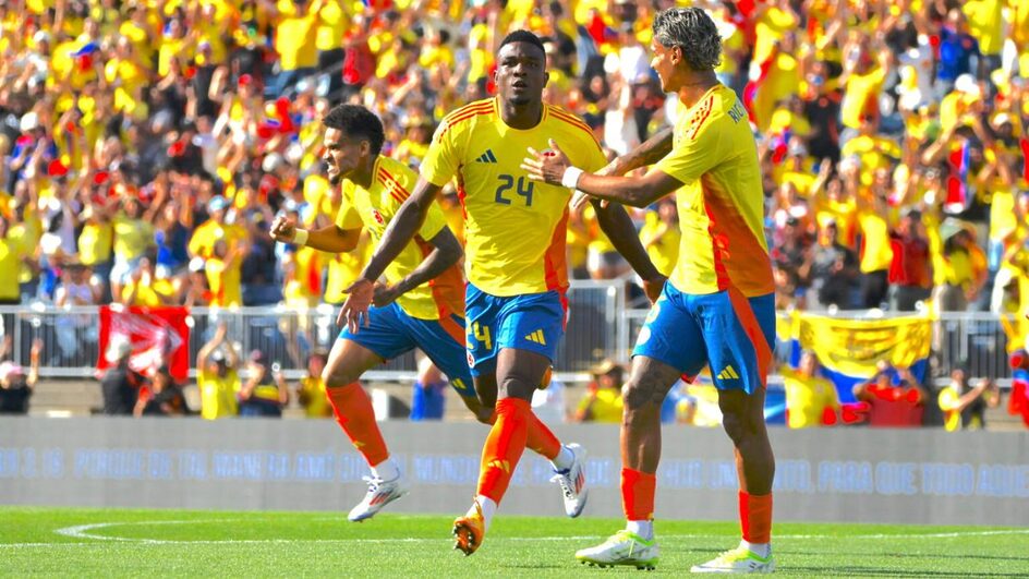 Colômbia enfrenta o Paraguai (Foto: fcf, Reprodução)