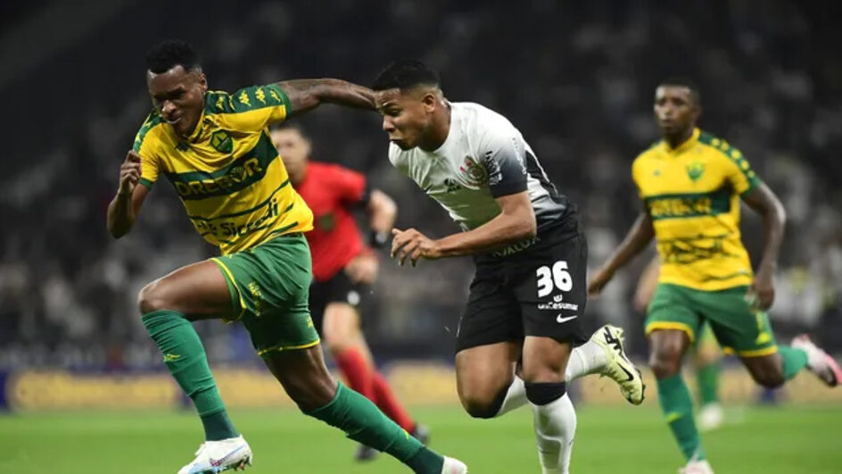 Corinthians marca no final e fica no empate com o Cuiabá