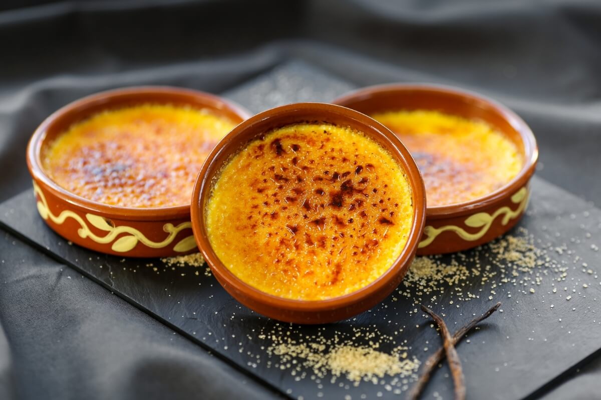 Crème brulée (Imagem:  Jerome.Romme | Shutterstock)