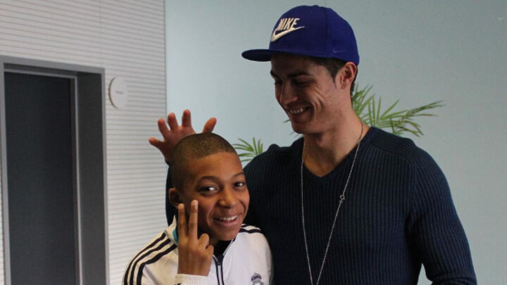 Comentário de Cristiano Ronaldo no post do Mbappé teve milhões de likes (Foto: Reprodução, Instagram @k.mbappe)