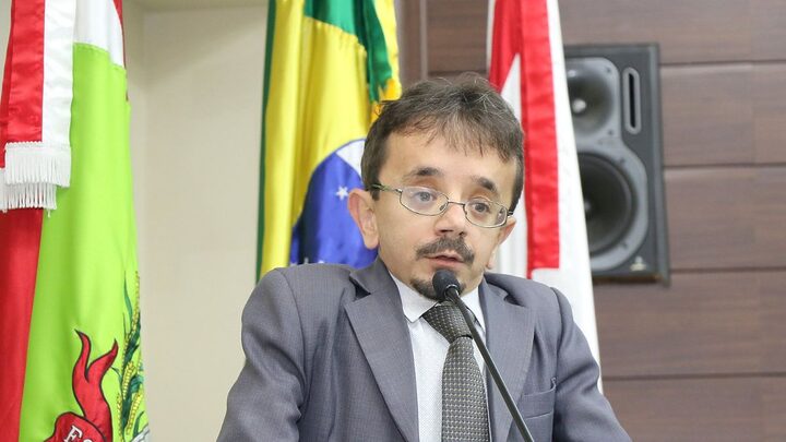 Em novembro de 2018, Gabrielzinho foi eleito segundo secretário da Câmara de Vereadores
