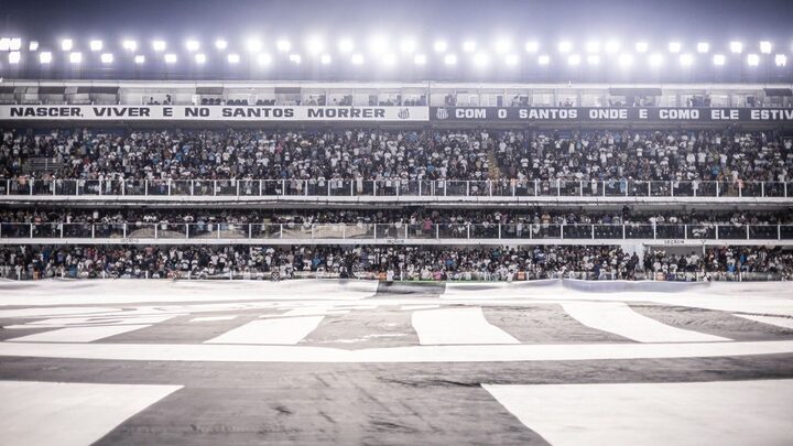 Estádio Vila Belmiro será palco de Santos x Chapecoense (Foto: Santos, X, Reprodução)