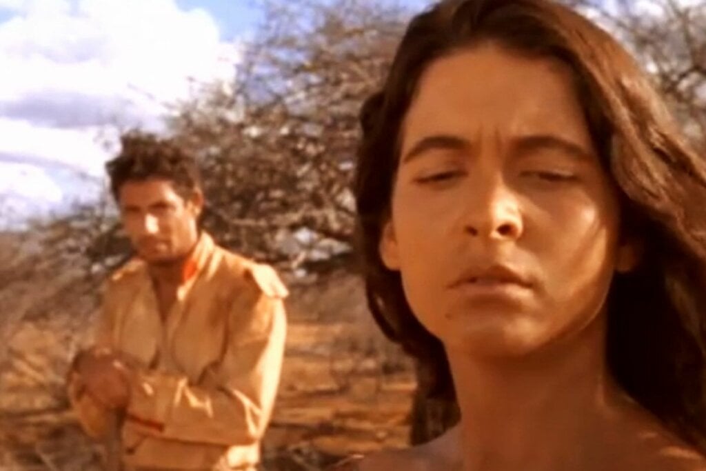 “Guerra de Canudos” mostra como foi formada a comunidade de canudos e os conflitos da época (Imagem: Reprodução digital | Columbia TriStar Pictures)