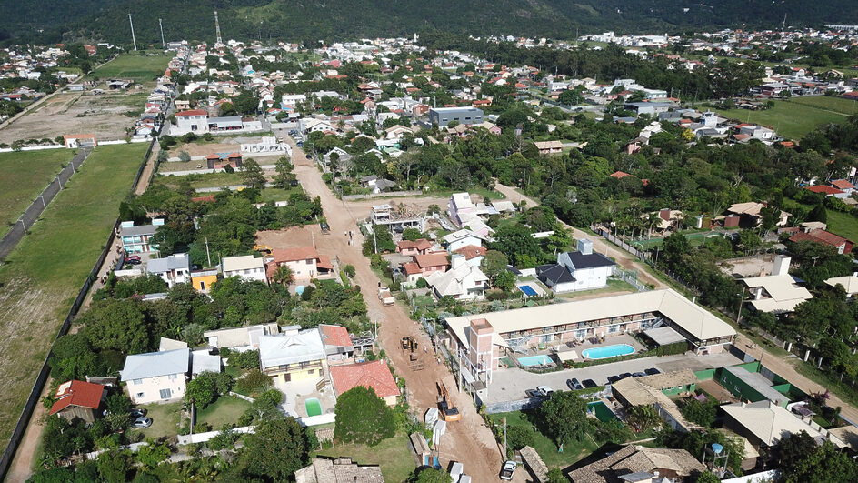 _Obra de Macrodrenagem no Bairro Rio Vermelho - foto Leonardo SousaPMF
