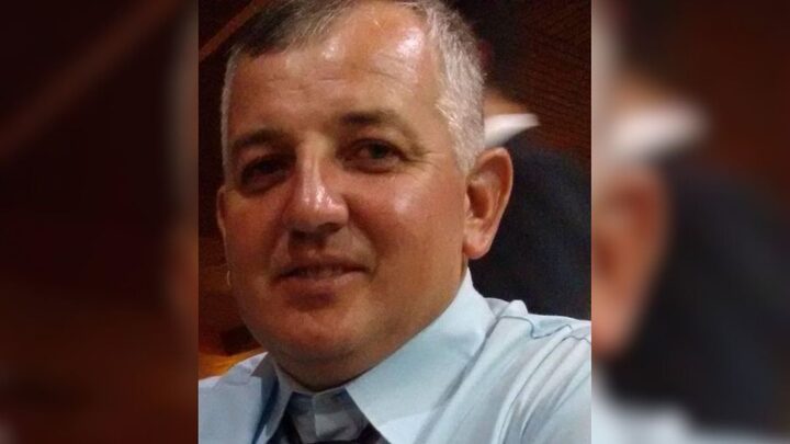 Agricultor foi morto com um tiro no rosto e teve casa incendiada.