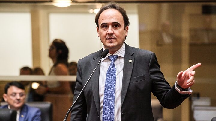 Deputado Carlos Humberto