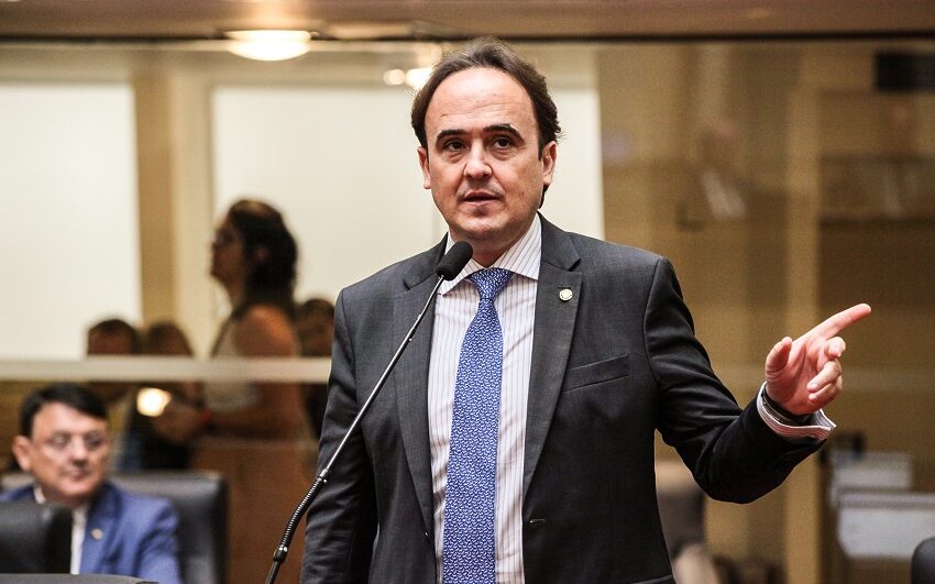 Deputado Carlos Humberto