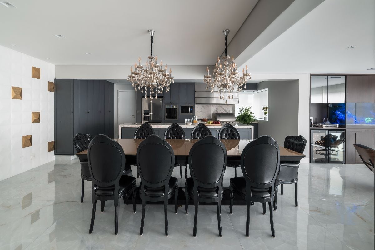 Combinar estilos de décor ajuda a atender às referências dos moradores (Imagem: Henrique Ribeiro | Projeto: PB Arquitetura)