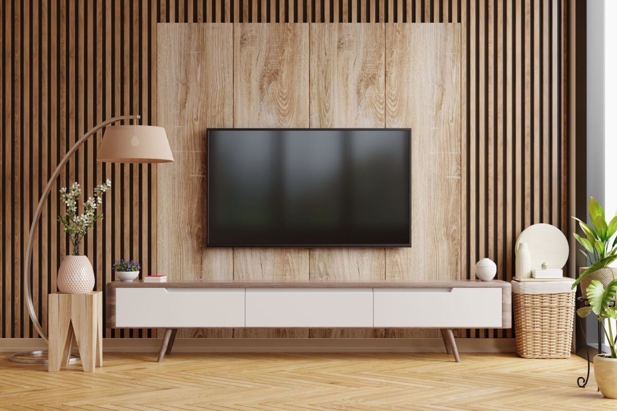 A TV é um elemento de destaque em muitas casas (Imagem: vanitjan | Shutterstock)
