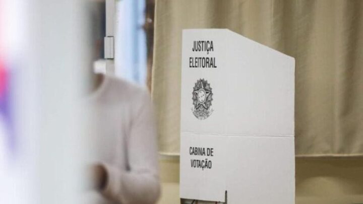 Eleição municipal terá segundo turno em mais de 100 cidades do país (Foto: Tiago Ghizoni, Arquivo NSC)
