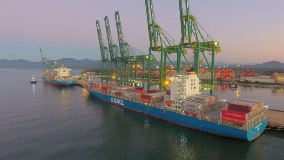 Exportações de motores elétricos e transformadores tiveram maior desempenho, com alta de 10% em SC (Foto: Porto de Itapoá, Divulgação)