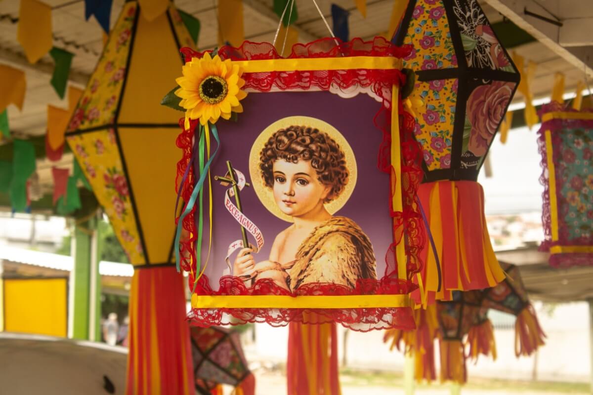 Três santos são figuras centrais das festividades juninas (Imagem: felipequeiroz | Shutterstock)