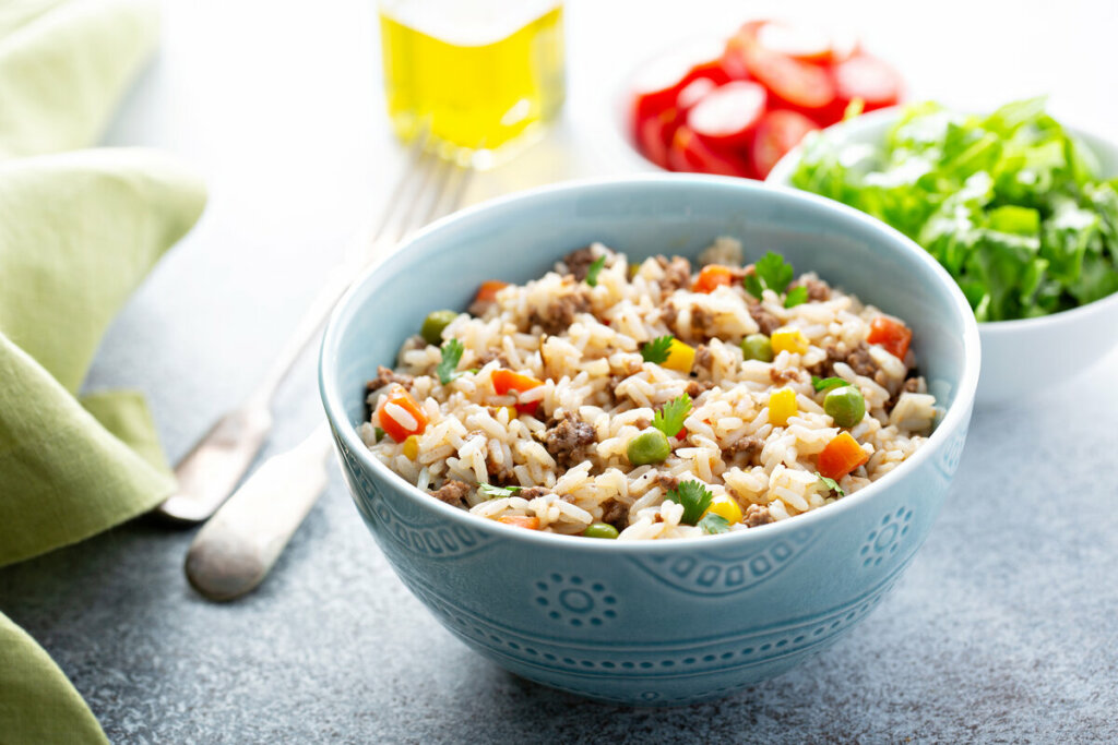 Arroz de festa (Imagem: Elena Veselova | Shutterstock)