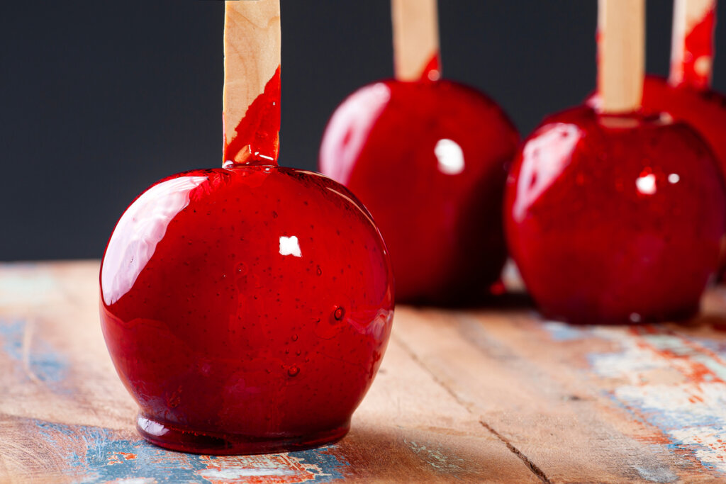 Maçã-do-amor (Imagem: flanovais | Shutterstock)