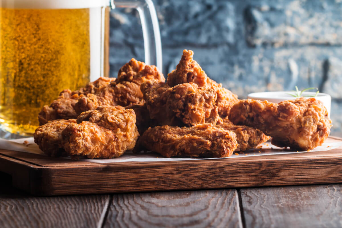 Frango empanado (Imagem: Goskova Tatiana | Shutterstock)