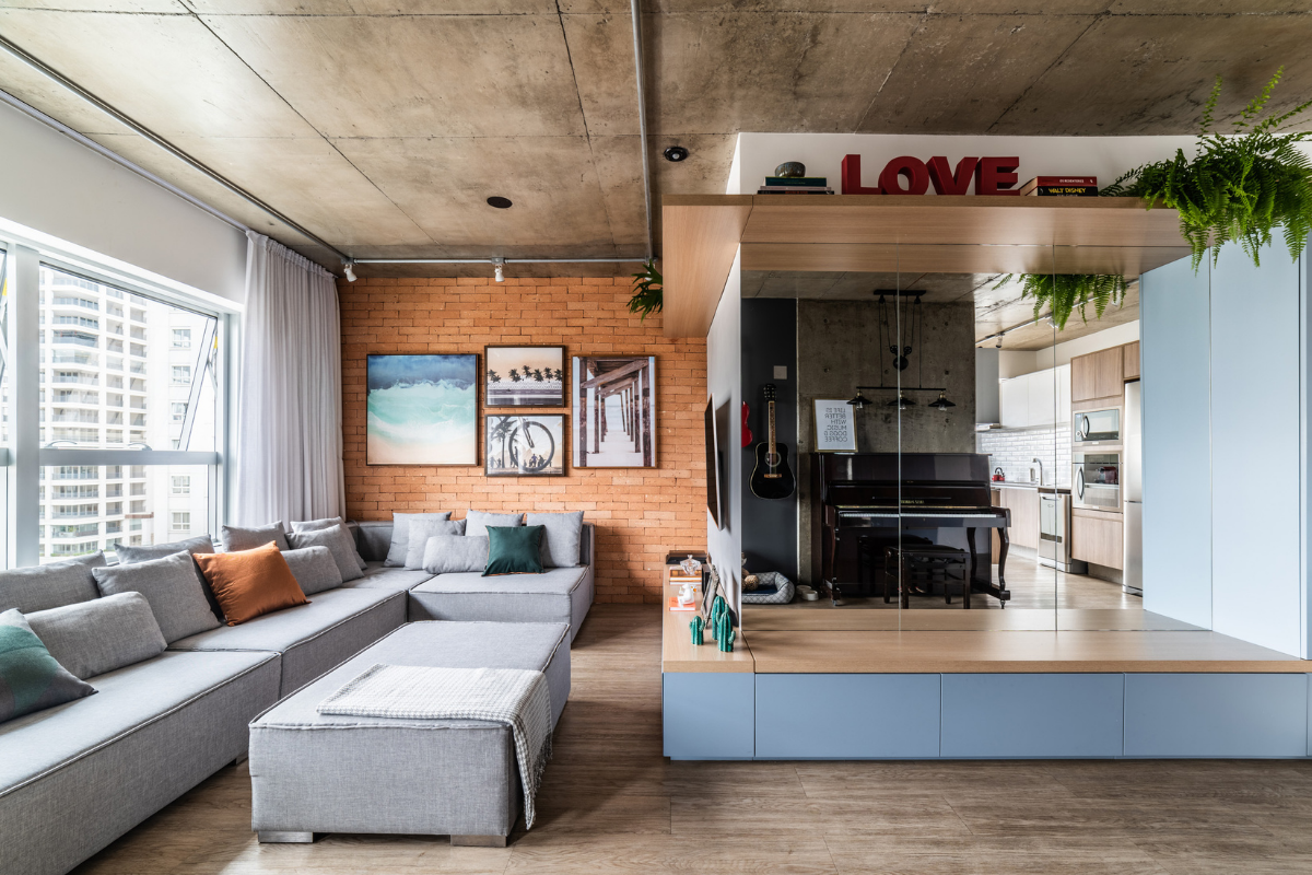 O piso vinílico é uma opção que pode trazer mais conforto e facilidade para os moradores (Imagem: Guilherme Pucci | Projeto: Júlia Guadix)