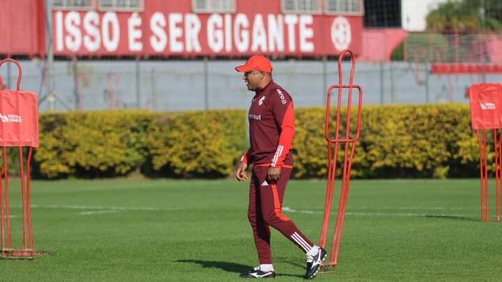 Roger Machado se junta a lista de treinadores que comandaram Inter e Grêmio (Foto: Ricardo Duarte, Divulgação, S.C Internacional)
