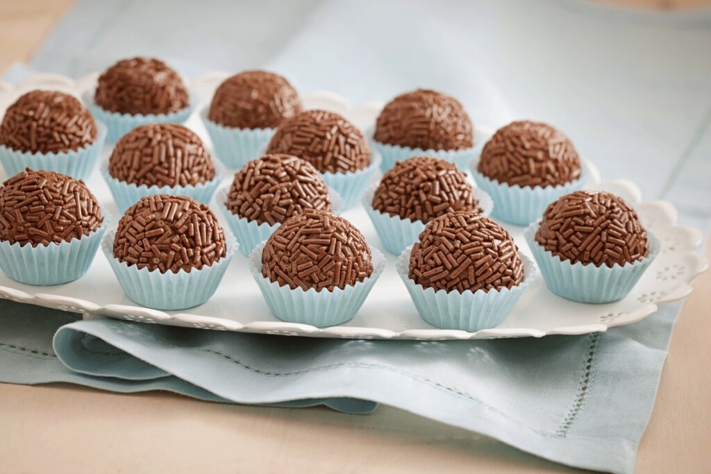 Brigadeiro de banana (Imagem: Mtrisma | Shutterstock)