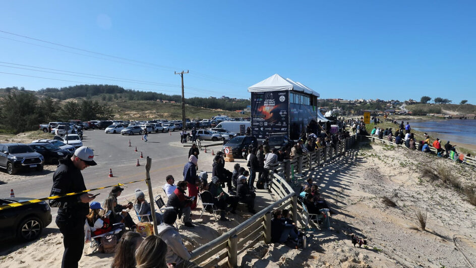 Campeonato Brasileiro de Ondas Grandes agita sul de SC