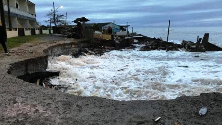 Como as mudanças climáticas estão influenciando a costa de Santa Catarina