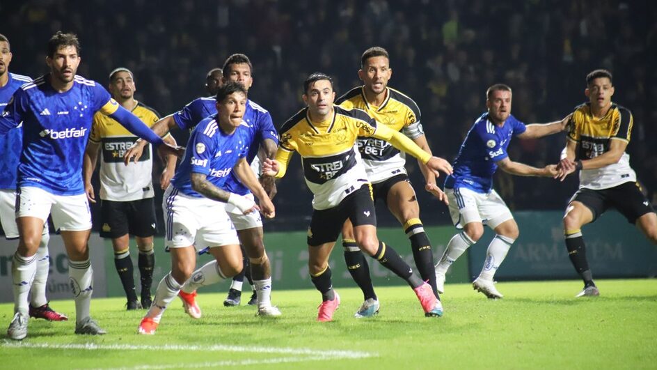 Criciúma x Cruzeiro (Foto: Celso da Luz, Criciúma)