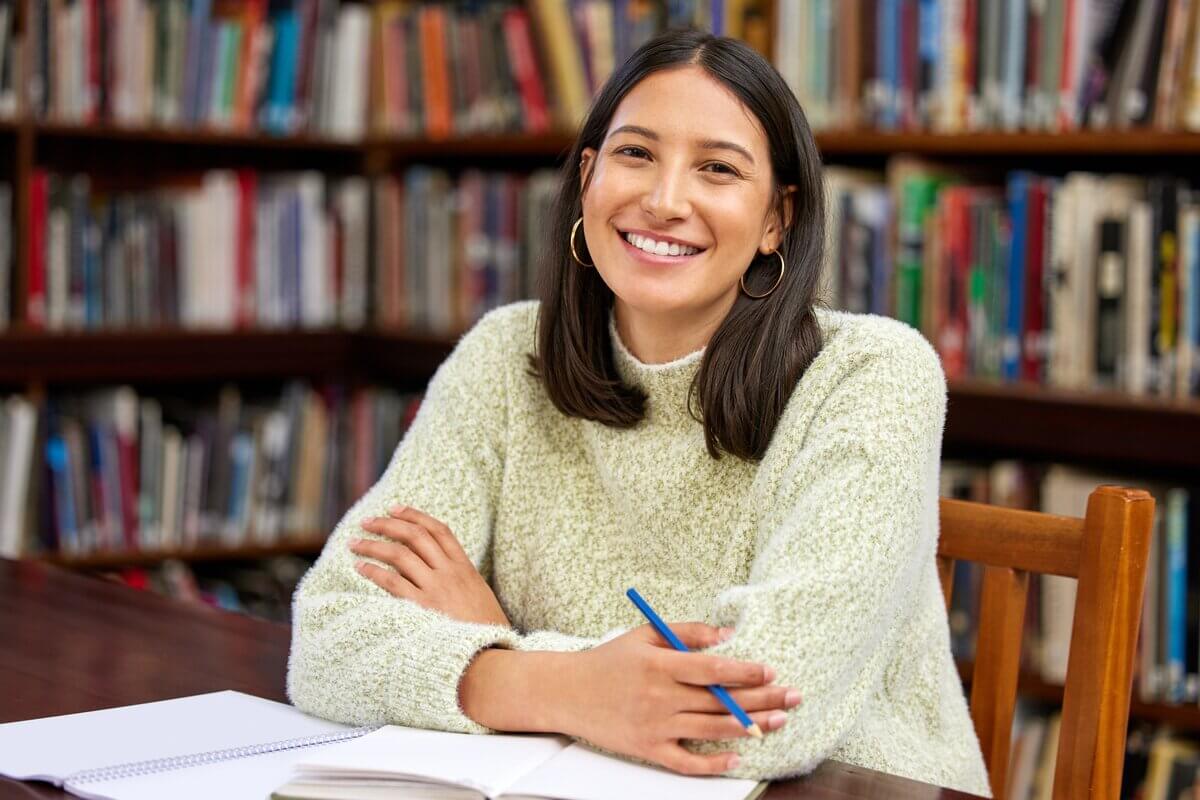 Técnicas de preparação para o vestibular otimizam o tempo e aumentam o resultado no exame (Imagem: PeopleImages.com - Yuri A | Shutterstock)