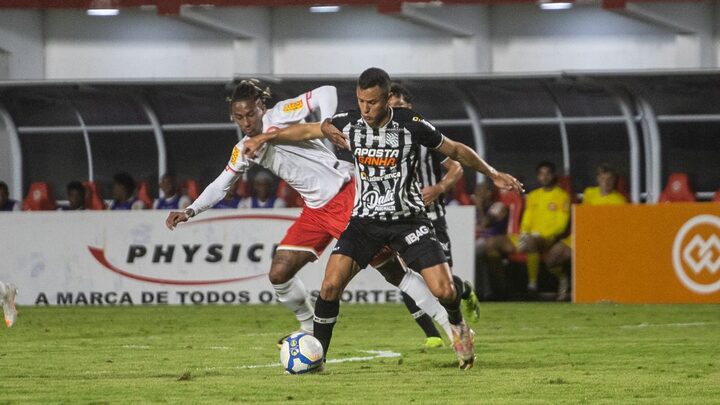 Figueirense ficou num empate em 1 x 1 com o Tombense, em Minas (Foto: Victor Souza, Tombense)