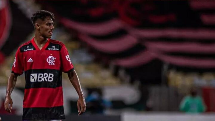 Atacante Gabriel Barros deve ser anunciado pelo Avaí como reforço para Série B (Foto: divulgação, Paula Reis, CR Flamengo)