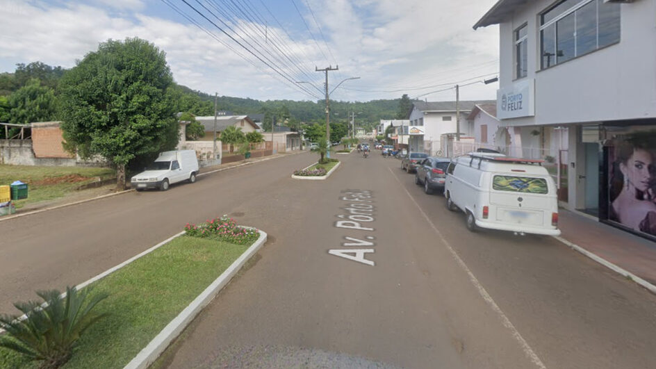 Homem é encontrado esfaqueado em calçada de pequena cidade na divisa de SC com RS