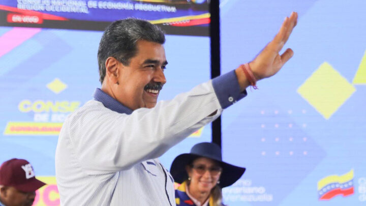 Ao menos quatro pessoas morrem e mais de 700 são presas em protestos contra Maduro na Venezuela