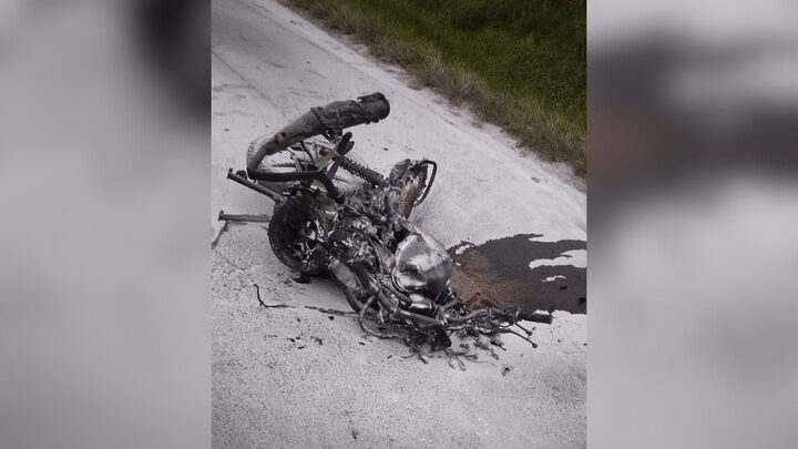Moto incendeia após colisão e condutor morre em grave acidente na BR-280 em SC