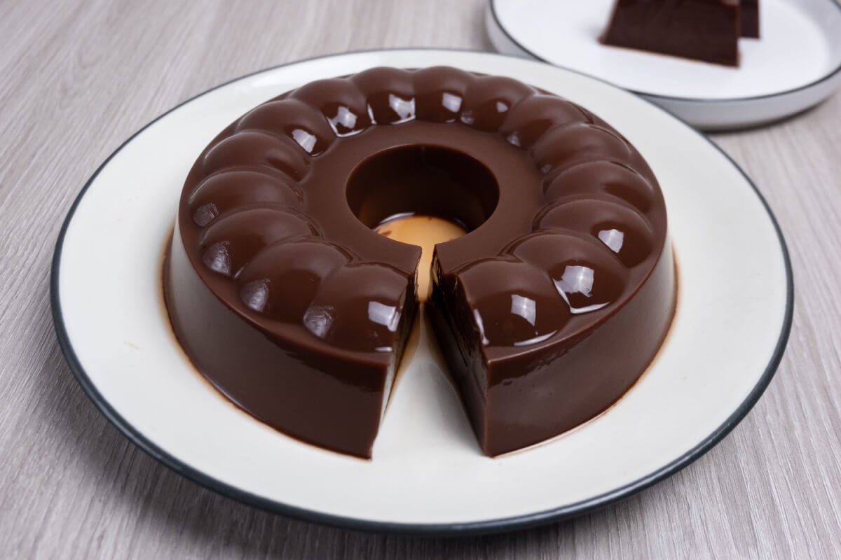 Pudim gelado de chocolate (Imagem: Rakuta | Shutterstock)