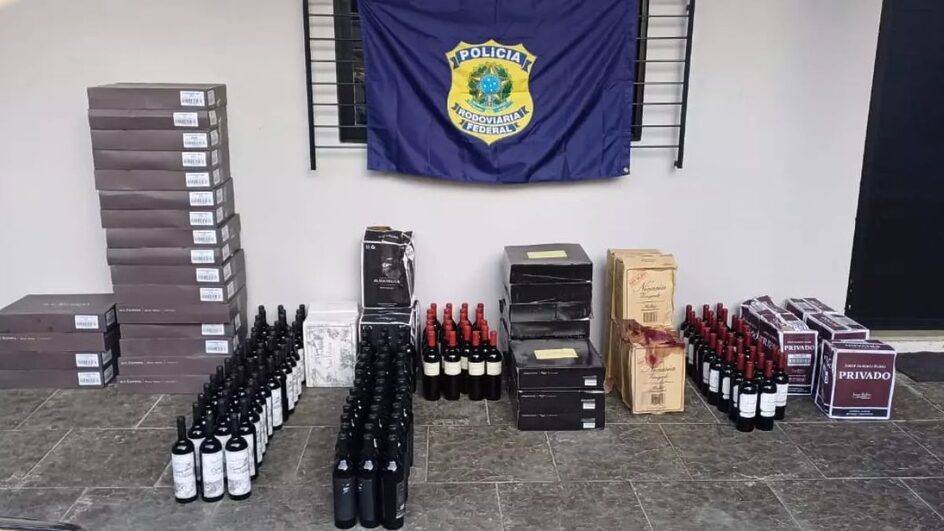 Vinho argentino foi apreenddo na Serra catarinense pela PRF-SC.