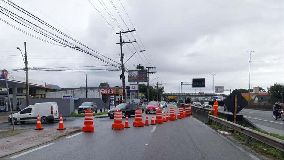 Rodovias da Grande Florianópolis sofrem com bloqueios nesta terça-feira; veja o trânsito 