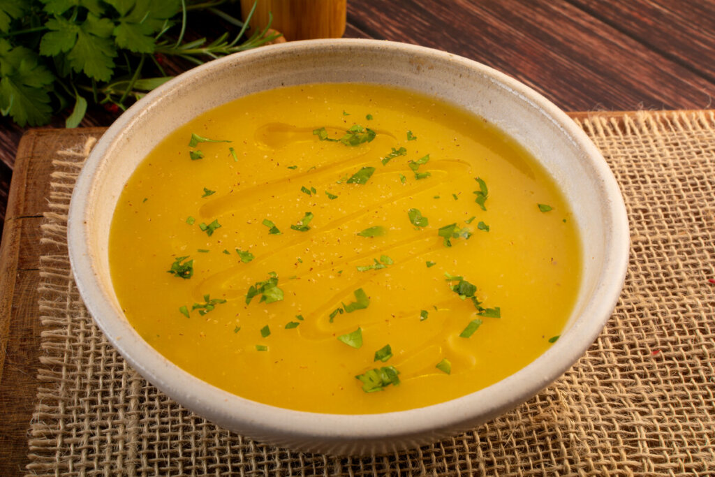 Sopa de abóbora com gengibre (Imagem: Best Food Photos | Shutterstock)