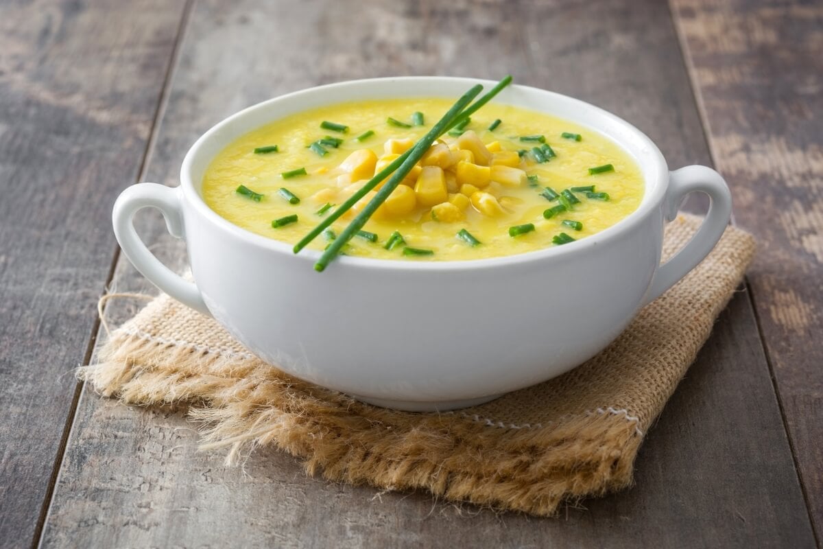 Sopa de milho (Imagem: nblx |  Shutterstock)