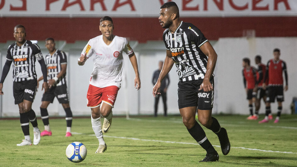 Tombense e Figueirense ficam apenas no empate (Foto: Victor Souza, Tombense)