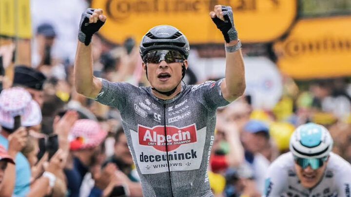 Jasper Philipsen foi campeão da 13ª etapa do Tour de France 2024 (Foto: Reprodução, Tour de France)