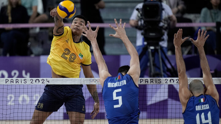 Vôlei Masculino_ Brasil estreia com derrota em Paris 2024