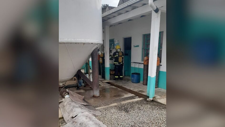 Quase 4 mil litros de produto químico que pode até causar morte vaza em cidade de SC