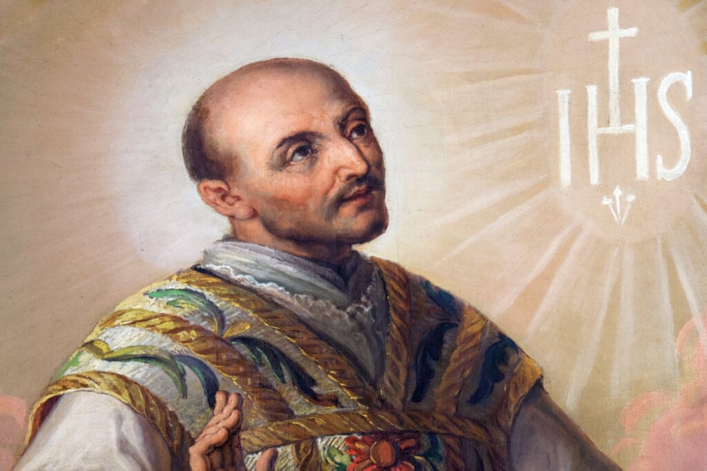 Santo Inácio de Loyola foi exemplo de dedicação e fé (Imagem: Zvonimir Atletic | ShutterStock)