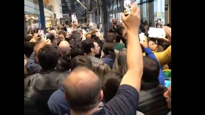 jornalistas hostilizados