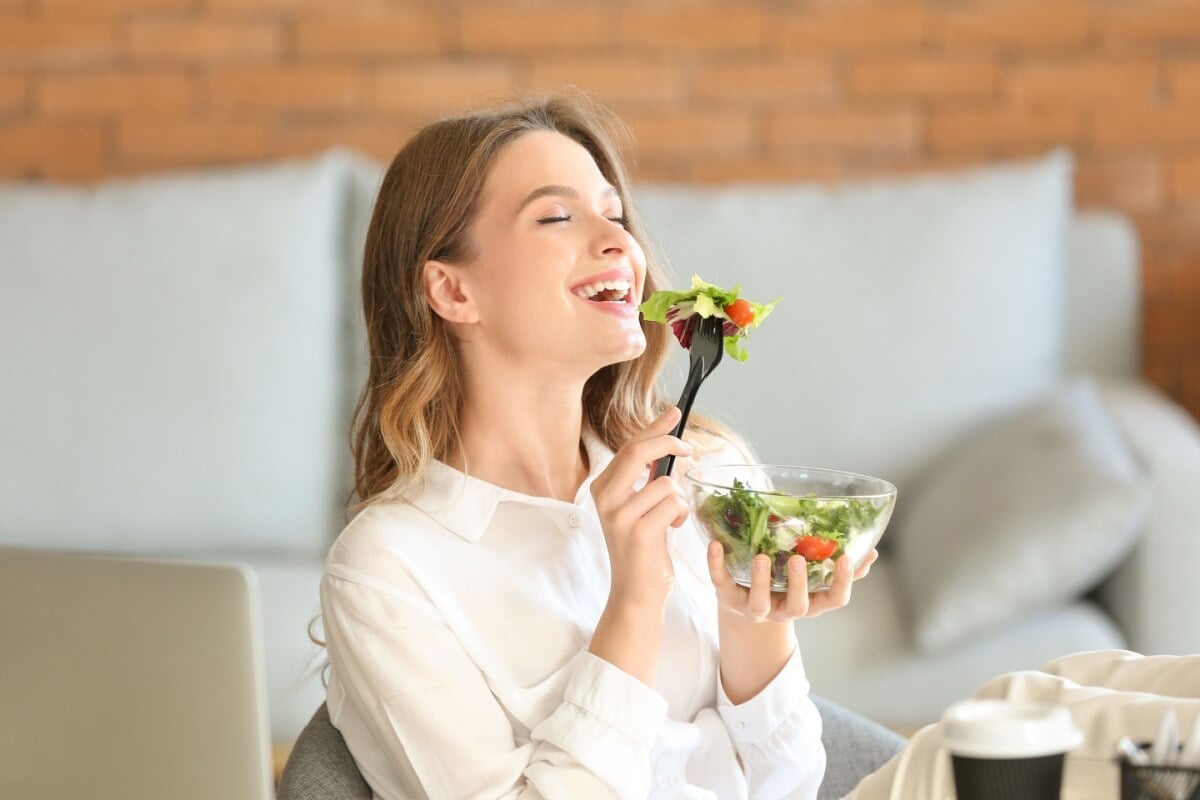 O consumo de verduras é importante para a saúde (Imagem: Pixel-Shot | Shutterstock)