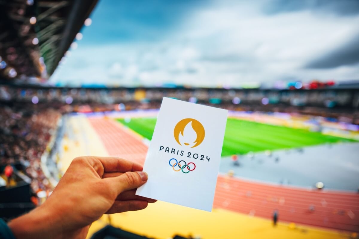 Durante as Olimpíadas de Paris 2024, é útil saber algumas frases em francês e inglês (Imagem: kovop | Shutterstock)