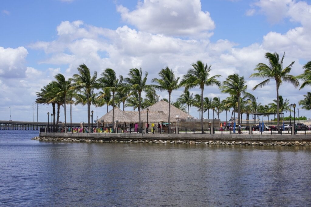 Punta Gorda mistura o charme do litoral com a cena artística (Imagem: Anthony George Visuals | Shutterstock)